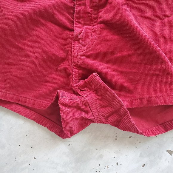 Current Elliot Charlotte Gainsbourg red corduroy shorts, sz 28 - Picture 4 of 6